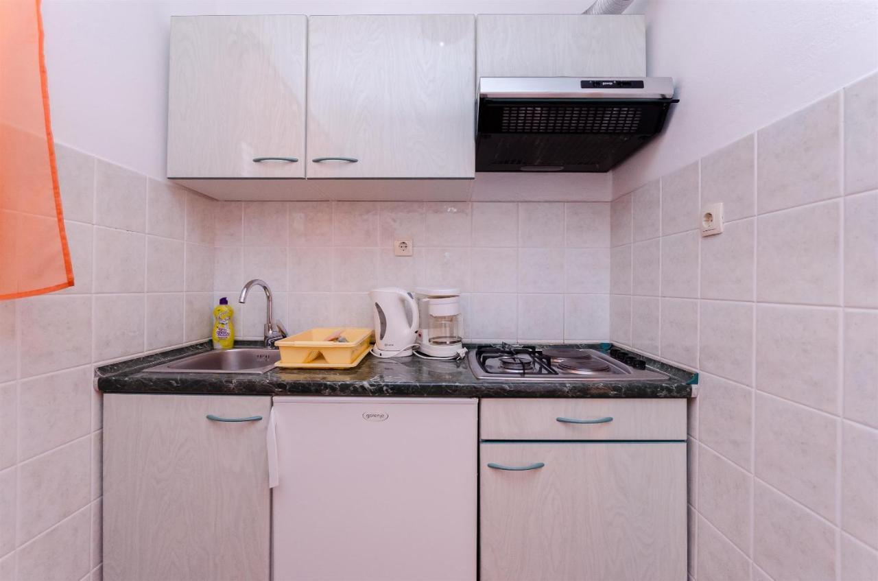 Apartments Mirjana B Lopar Exterior photo