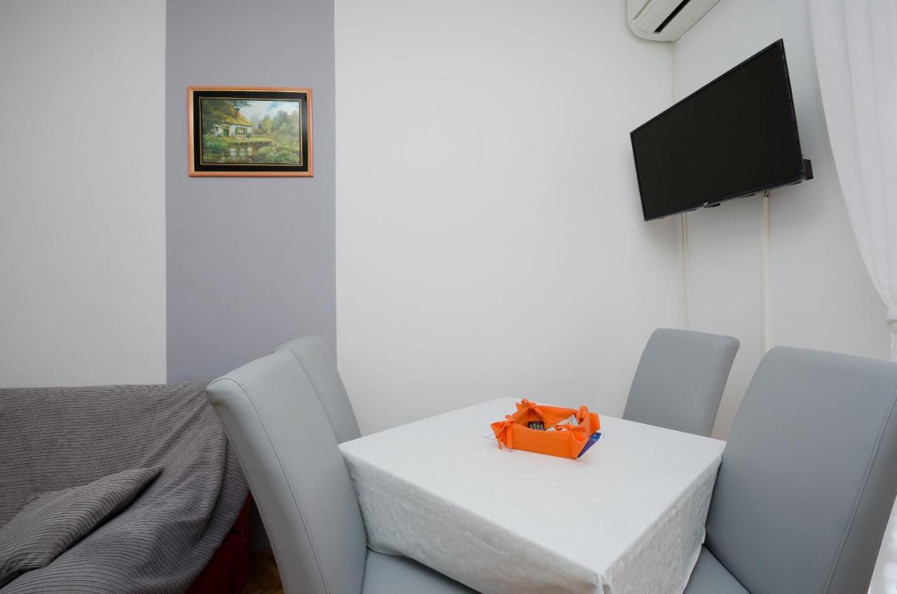 Apartments Mirjana B Lopar Exterior photo